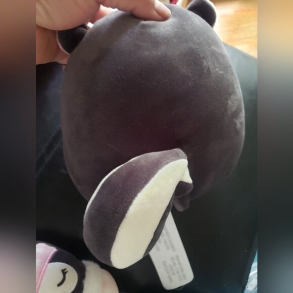 Squishmalow  ute Plush Toy Set   Skunk   up ake  Penguin  and Snowman - Picture 5 of 8